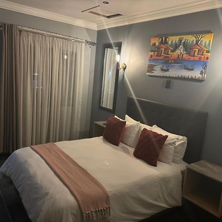 Kv Luxury Guest House Johannesburg Bagian luar foto