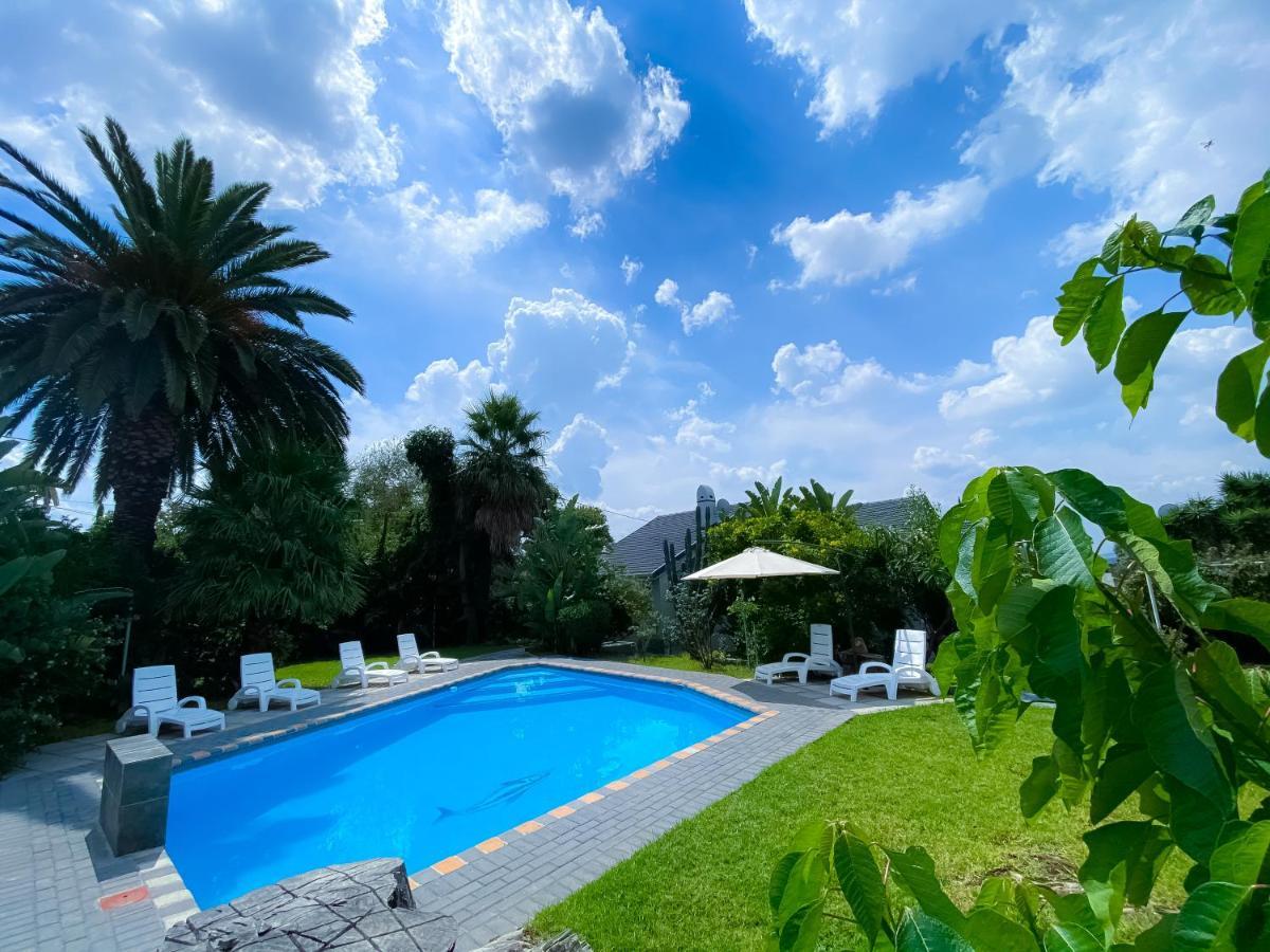Kv Luxury Guest House Johannesburg Bagian luar foto