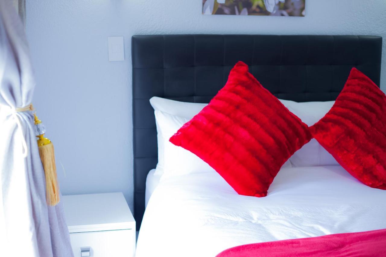 Kv Luxury Guest House Johannesburg Bagian luar foto