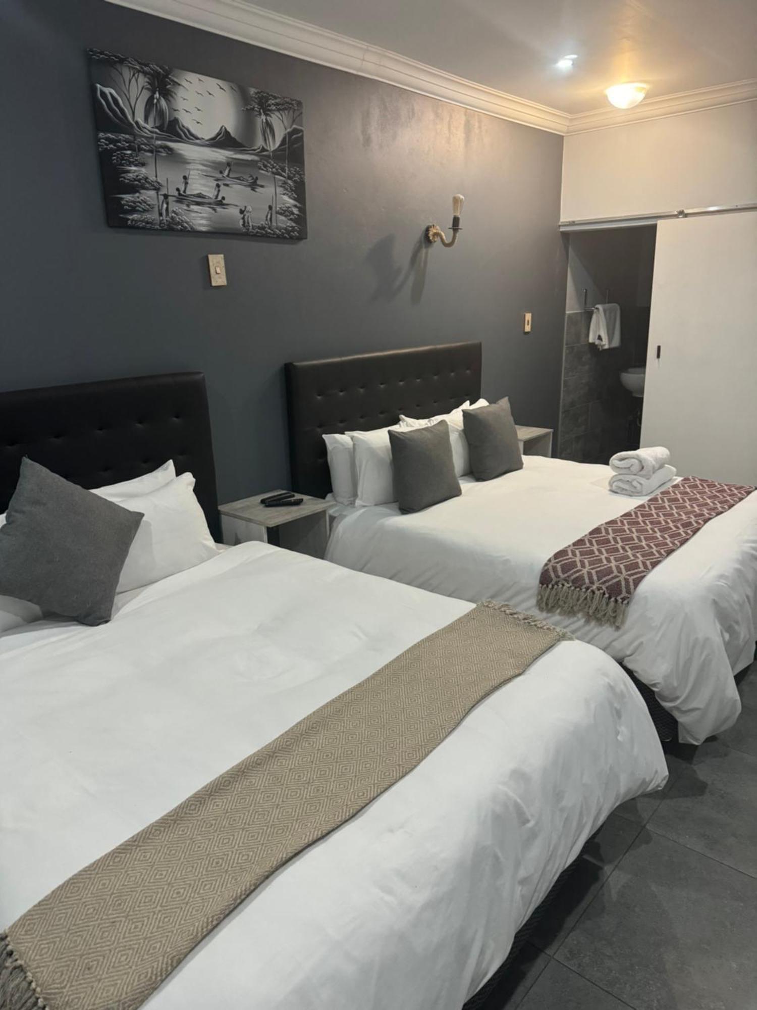Kv Luxury Guest House Johannesburg Bagian luar foto